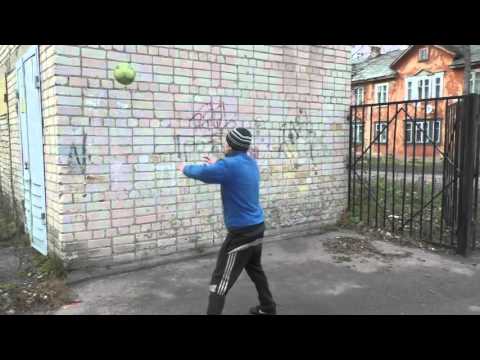 Наибольшее время набивания футбольного мяча о стену